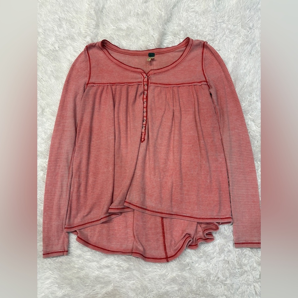 Free People We The Free Kai Henley Knit Top Peach Red Pink - Picture 3 of 5